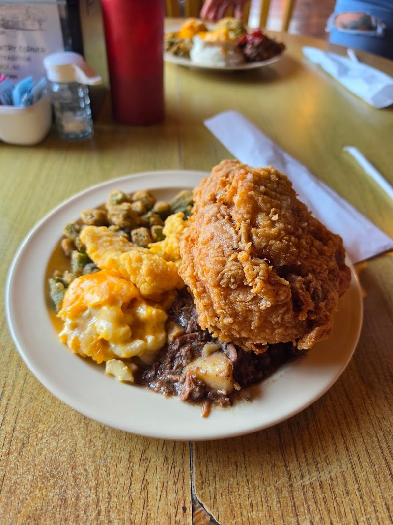 A Buffet That Brings Southern Comfort Food To Life