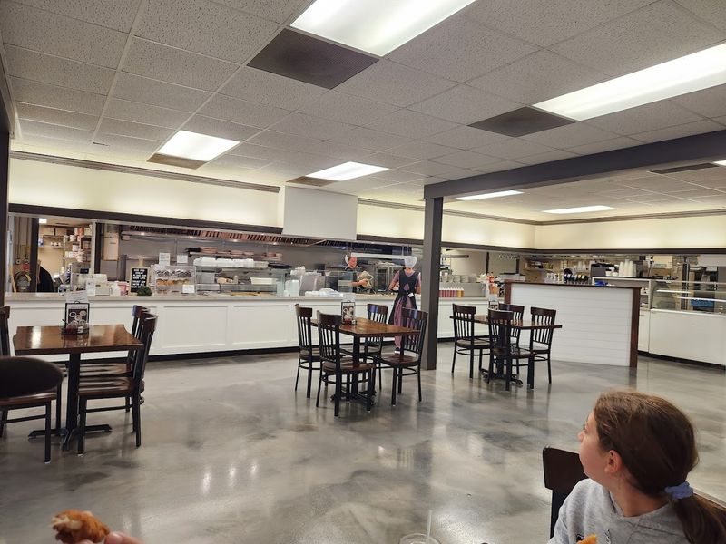 Amish Cooks Running A Real Kitchen