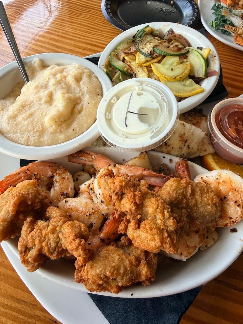 The Menu Is Built Around Fresh, Satisfying Seafood