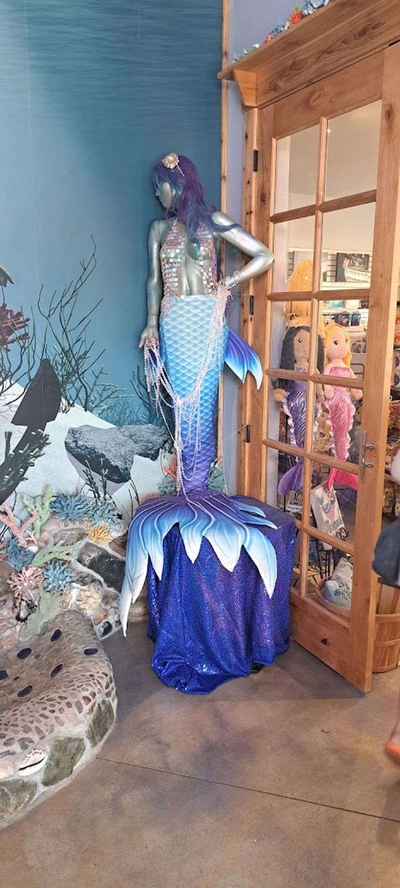 The Mermaid Throne And Loaner Tails