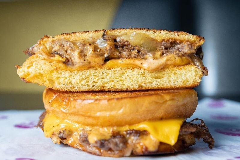The Microdose Burger Is Small But Mighty The Microdose Burger Is Small But Mighty