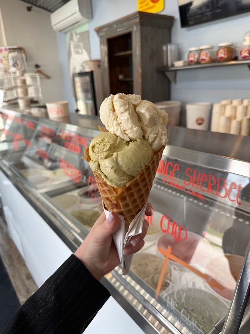 The Milk House Ice Cream - Pingree Grove