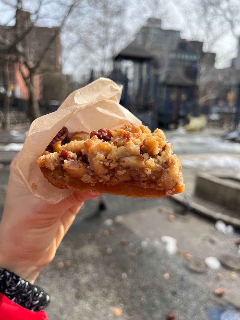 The Miso Apple Crumble Bar Worth Crossing The City For
