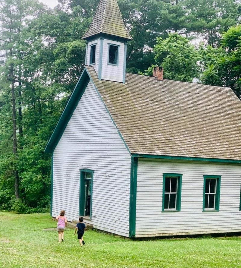 Perfect for Families and Educational Groups