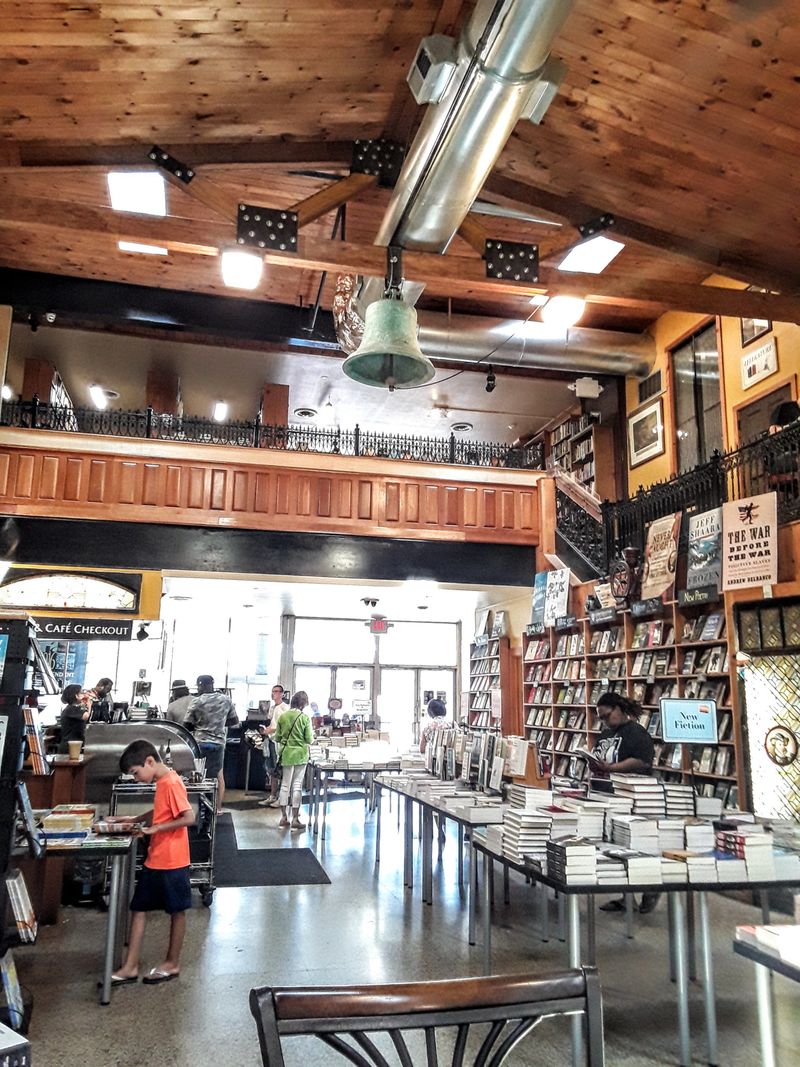 Stunning Murals and Architectural Details