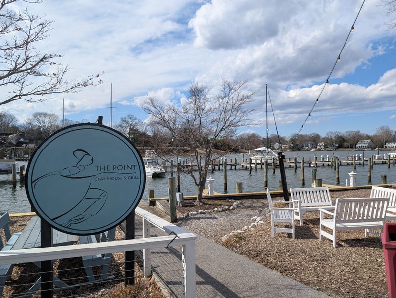 The Point Crab House & Grill – Arnold