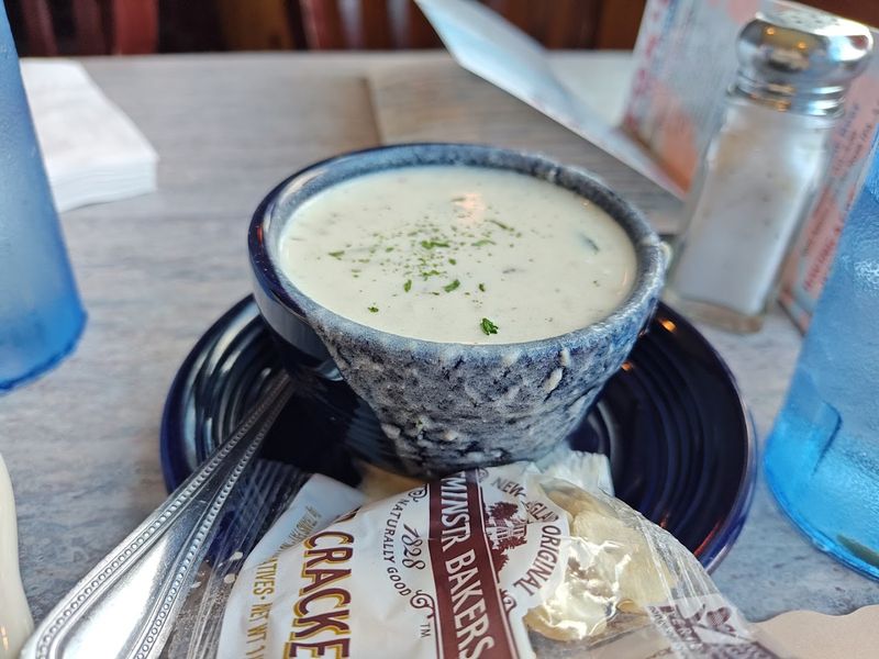 The New England Clam Chowder 