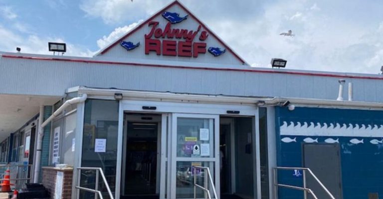 The New York Diner Where Fried Fish Has Earned A Place In City Tradition