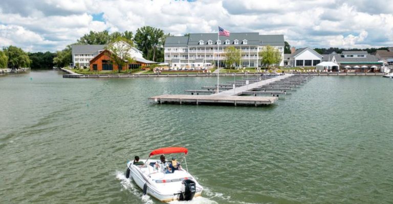 The New York Lakeside Getaway Locals Say Feels Like Their Own Secret Hideout