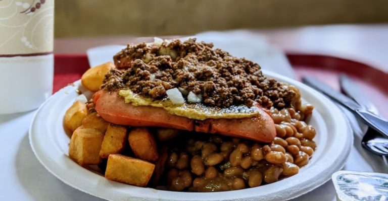 The New York Meal That Confuses Every First-Time Visitor