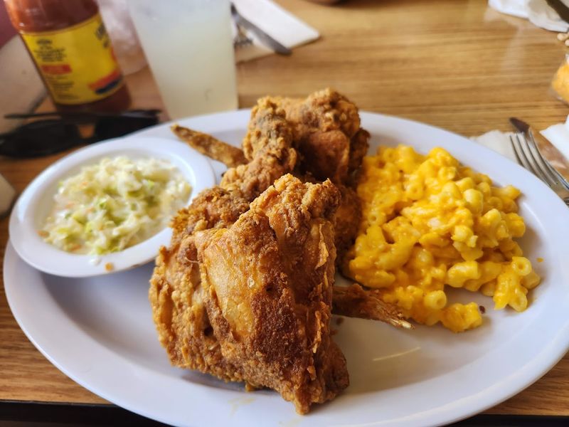 Fried Chicken That Beats Southern Standbys