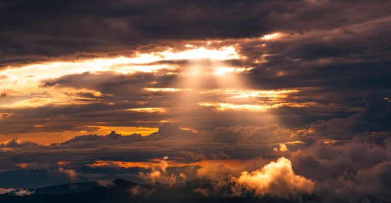 The North Carolina Mountain Overlook That Locals Call The State’s Best-Kept Secret