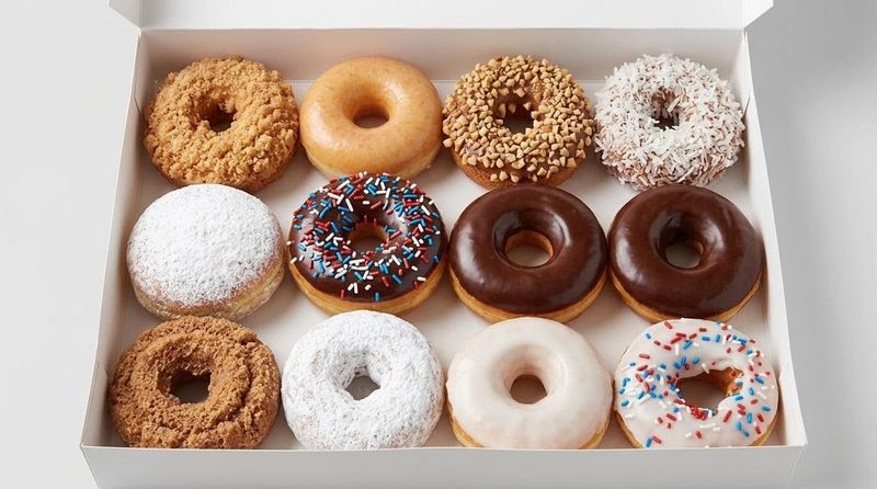 The Northwest Suburbs Donut Shop That Never Turns Off The Lights The Northwest Suburbs Donut Shop That Never Turns Off The Lights