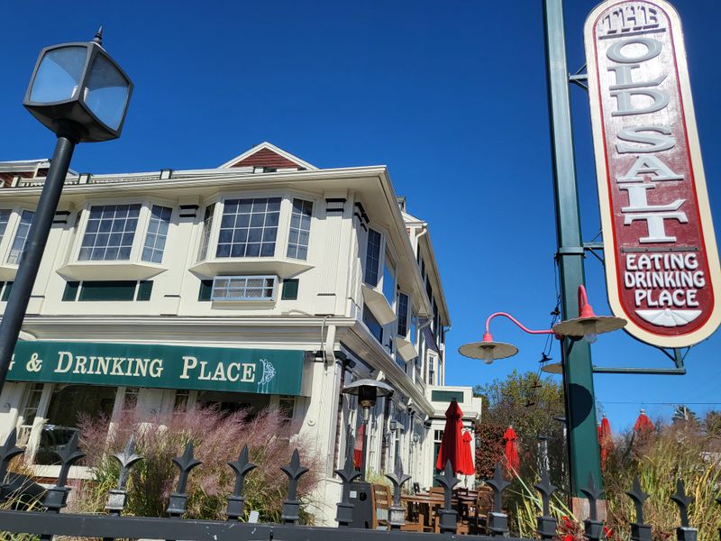 The Old Salt Restaurant at Lamie's Inn