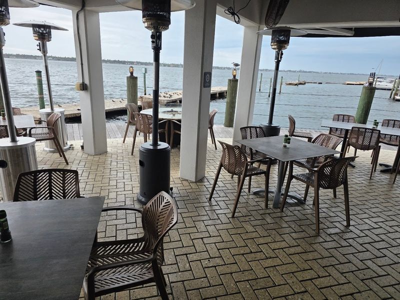 Riverhouse Waterfront Restaurant, Palmetto