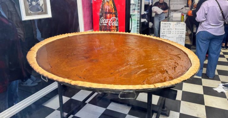 The Ohio Dessert Counter Where One Pie Steals All The Attention