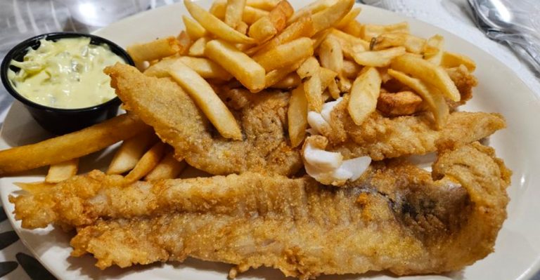 The Ohio Diner That Turned Perch And Walleye Into A Morning Tradition