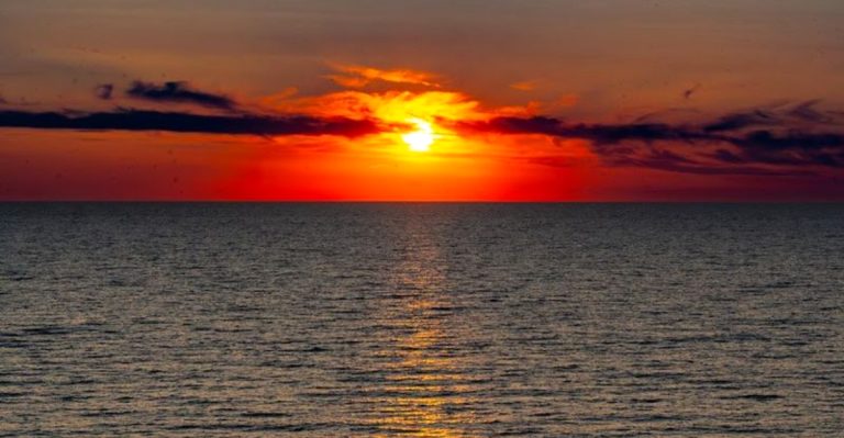 The Ohio Scenic Overlook That Makes A Simple Drive Feel Special This Year
