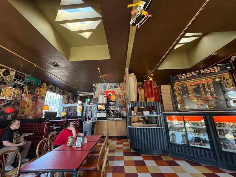 The Old School Pizzeria