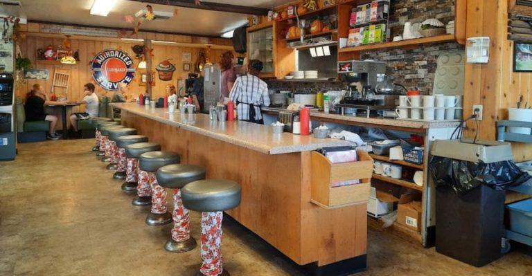 The Old-School Place In Arizona Locals Swear Has The State’s Best Pies