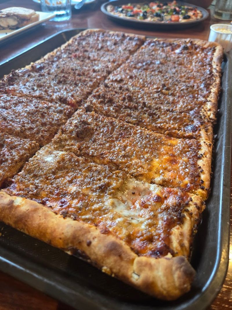 The Omaha-Style Pizza That Rewrites Everything You Thought You Knew