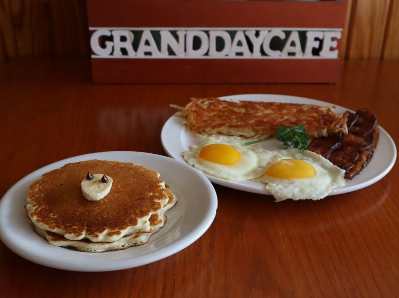 Waffles That Arrive Golden and Ready for Toppings