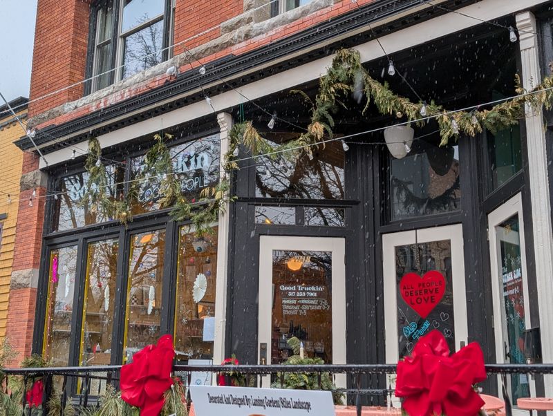 Good Truckin’ Diner, Lansing