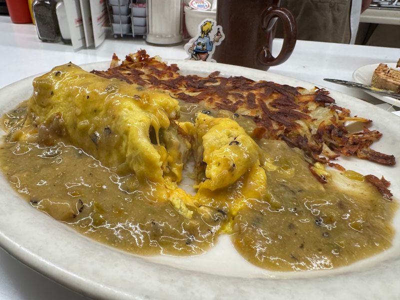 The Omelette That Earns Its Own Travel Plans