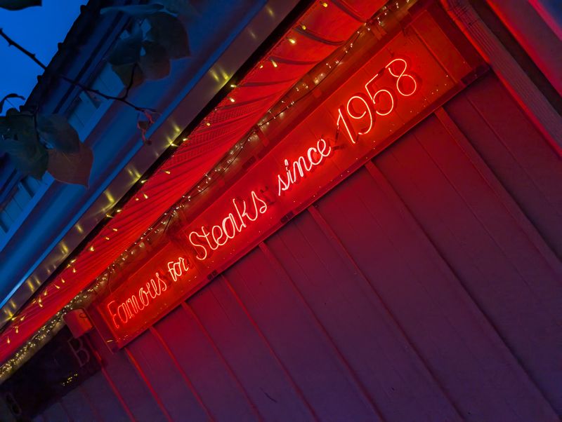 Retro Glow, Real Comfort