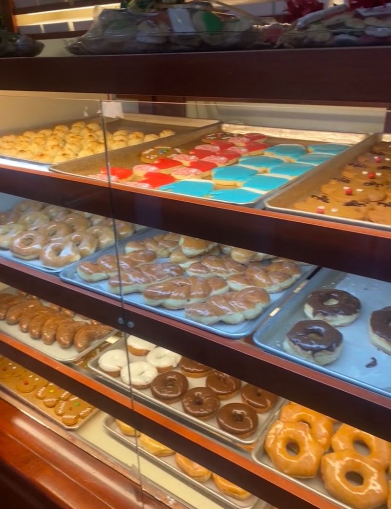 Jelly-Filled Donuts Packed With Real Preserves