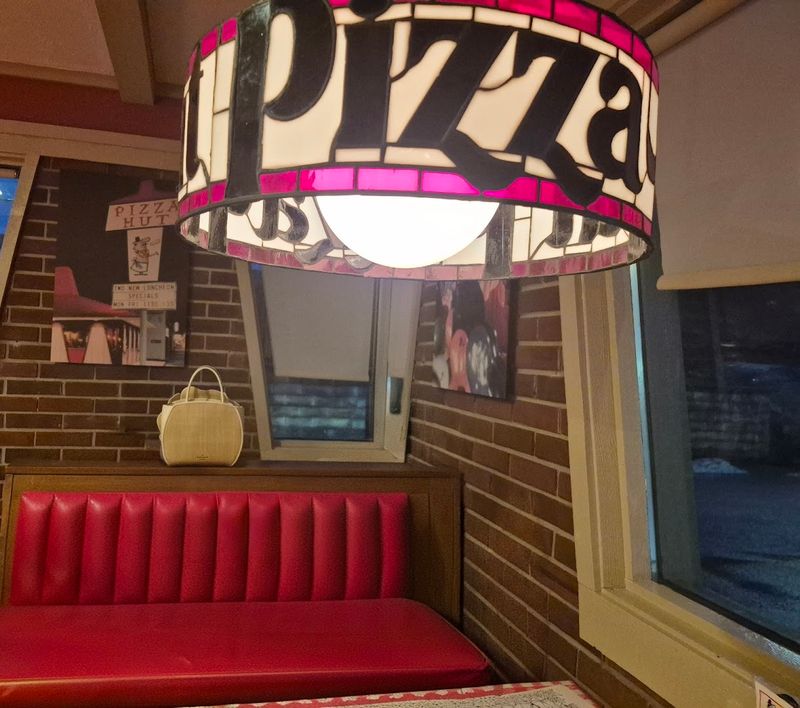 Vinyl Booths and Authentic Atmosphere