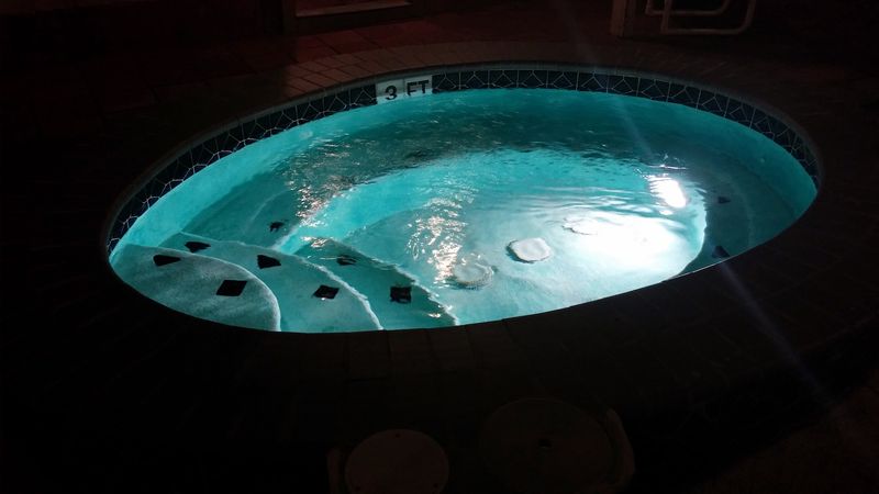 The Outdoor Pool And Hot Tub Setup Worth Talking About