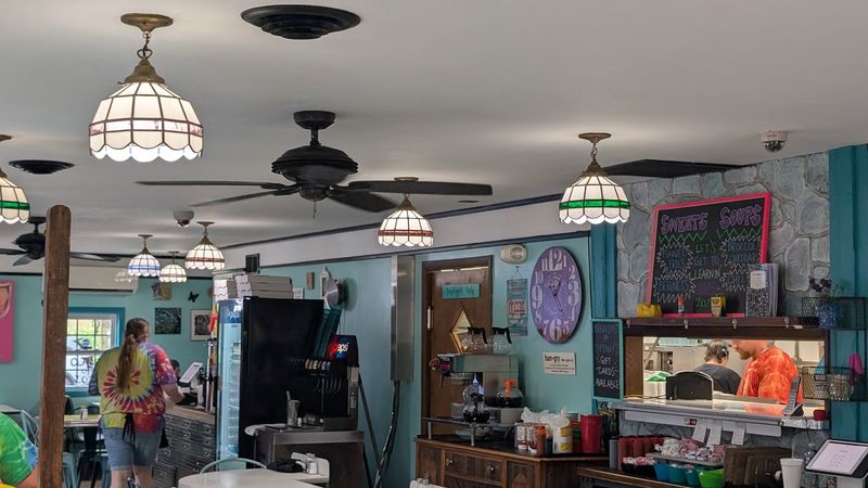 The 1950s Counter Adds a Whole Lot of Personality