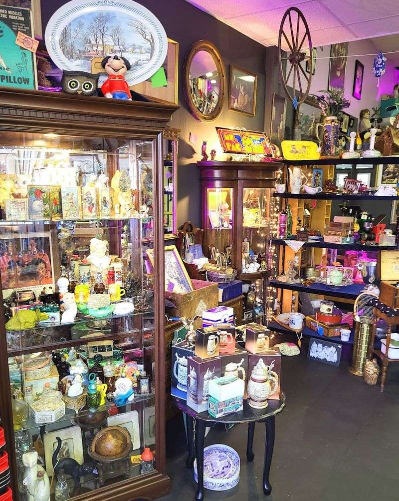 Vintage Finds That Span Every Taste