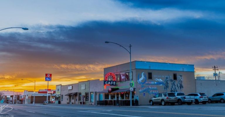 The Pancakes At This Casual Arizona Restaurant Are So Good, You’ll Dream About Them All Week