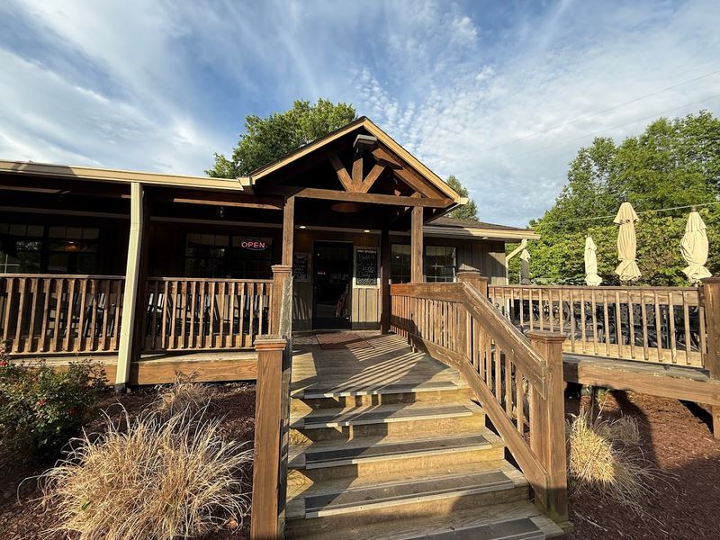 The Comfort Food Stop You Can’t Skip In Gatlinburg