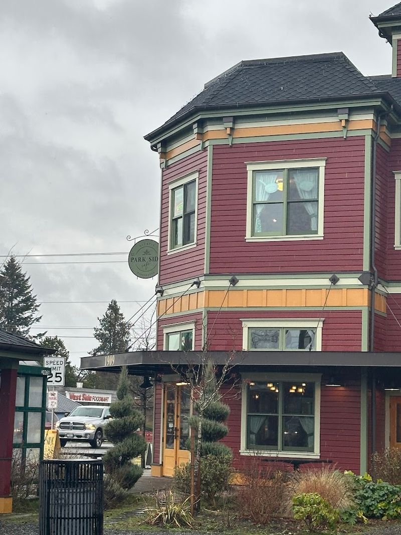 The Park Side Cafe