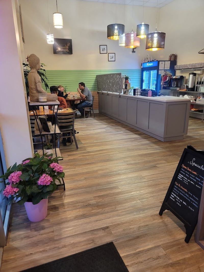 Mai Pai Thai Cuisine