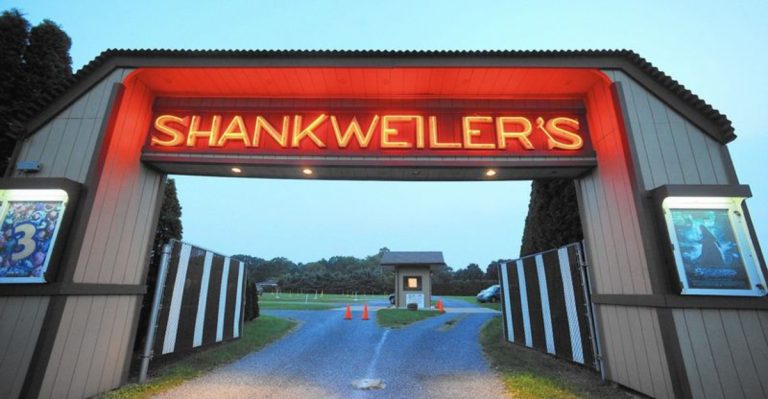 The Pennsylvania Drive-In Theater That Still Captures The Magic Of Movie Nights Gone By