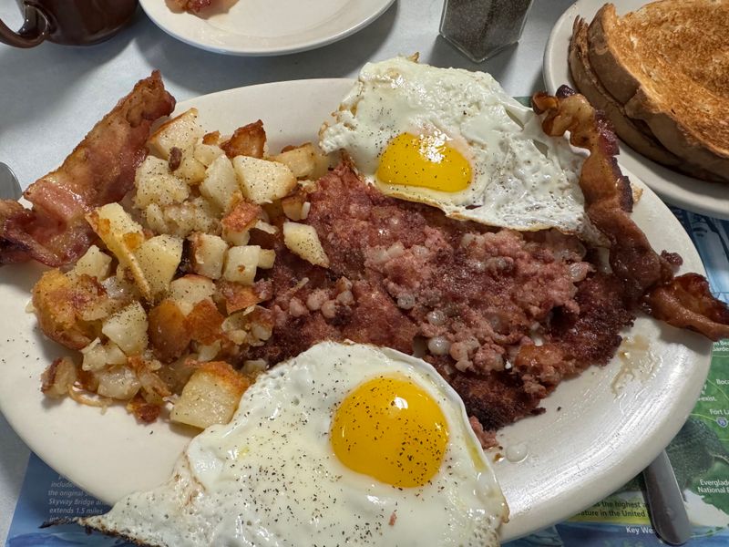 Country Ham N Egg Restaurant – Sebastian