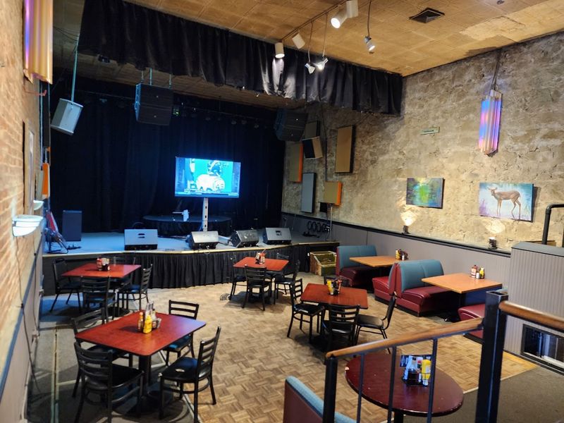 The Self-Playing Piano Phenomenon