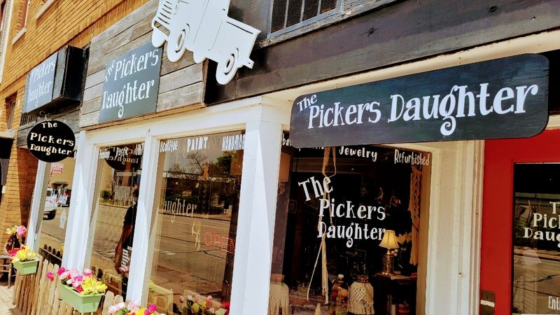 The Pickers Daughter, East Peoria