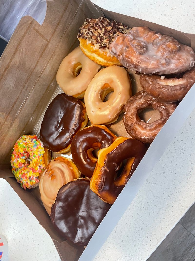 Mary Ann Donut Kitchen (Famous for pies) – Canton, OH