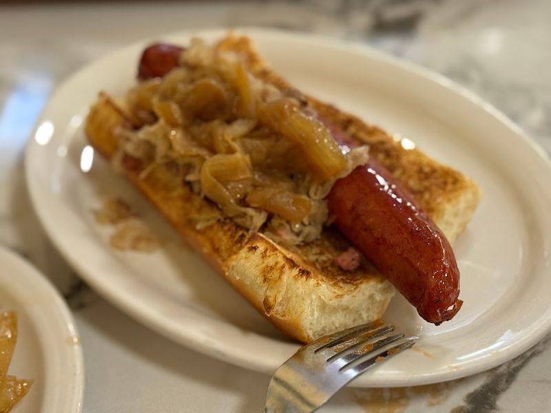 Kielbasa And Bratwurst That Actually Deserve The Hype