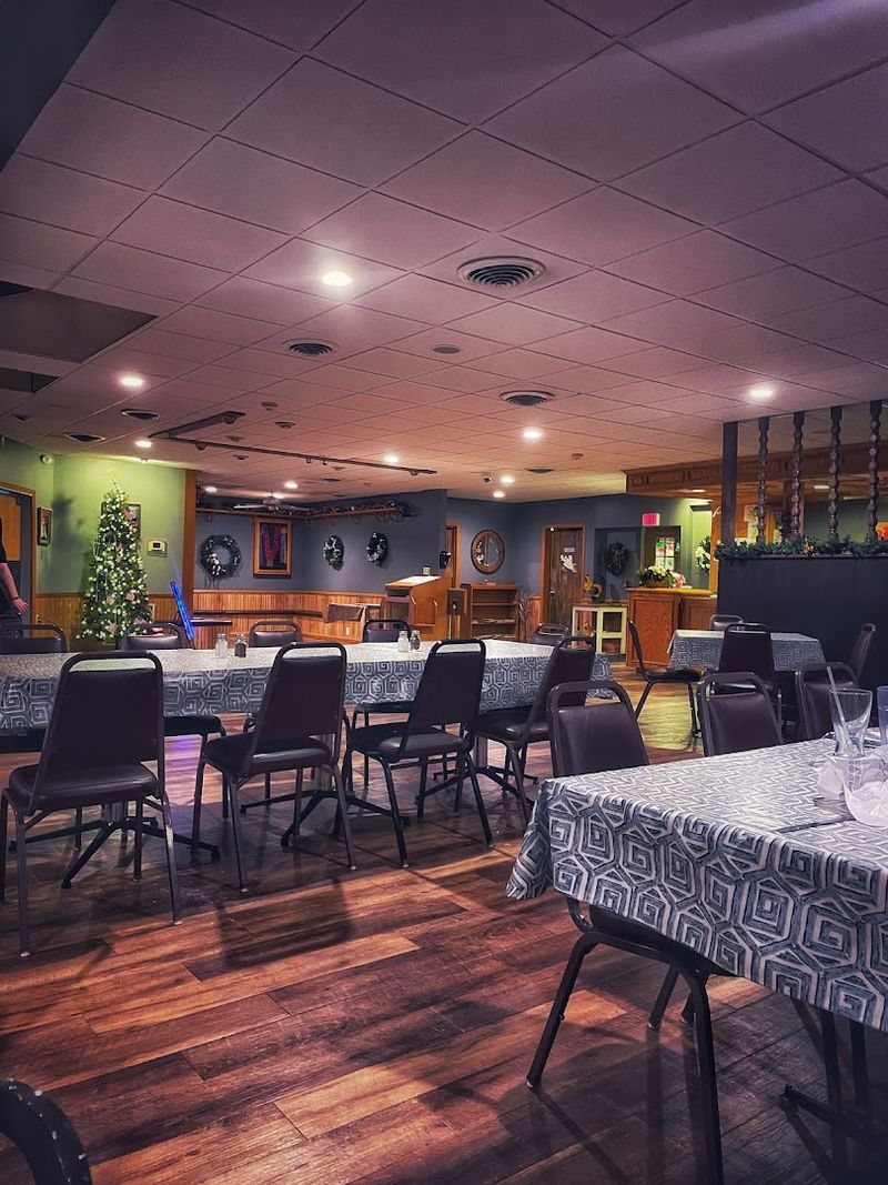 Gil's Supper Club, Hanna City