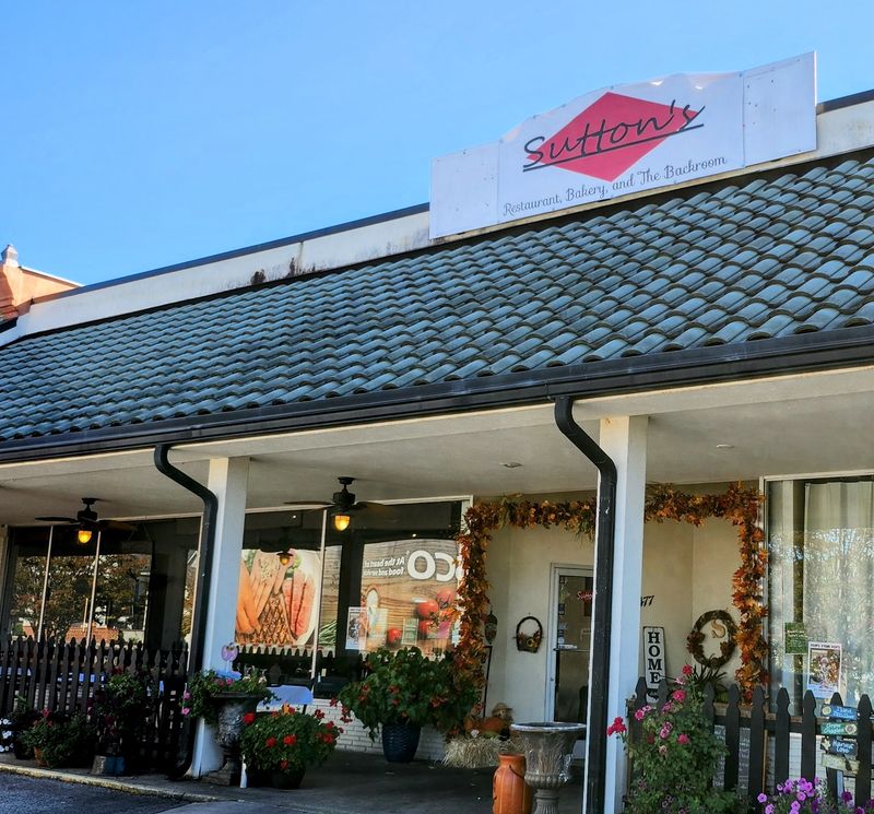 Sutton’s BBQ & Soul Food