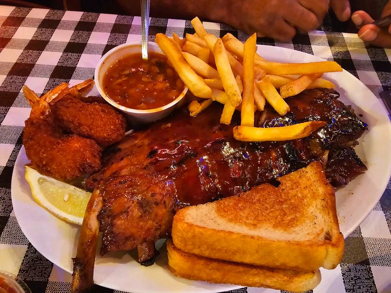 The Pit Platter And Other Menu Standouts The Pit Platter And Other Menu Standouts