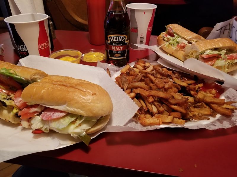 Hours and Pricing Make Peppi's a Practical Everyday Favorite