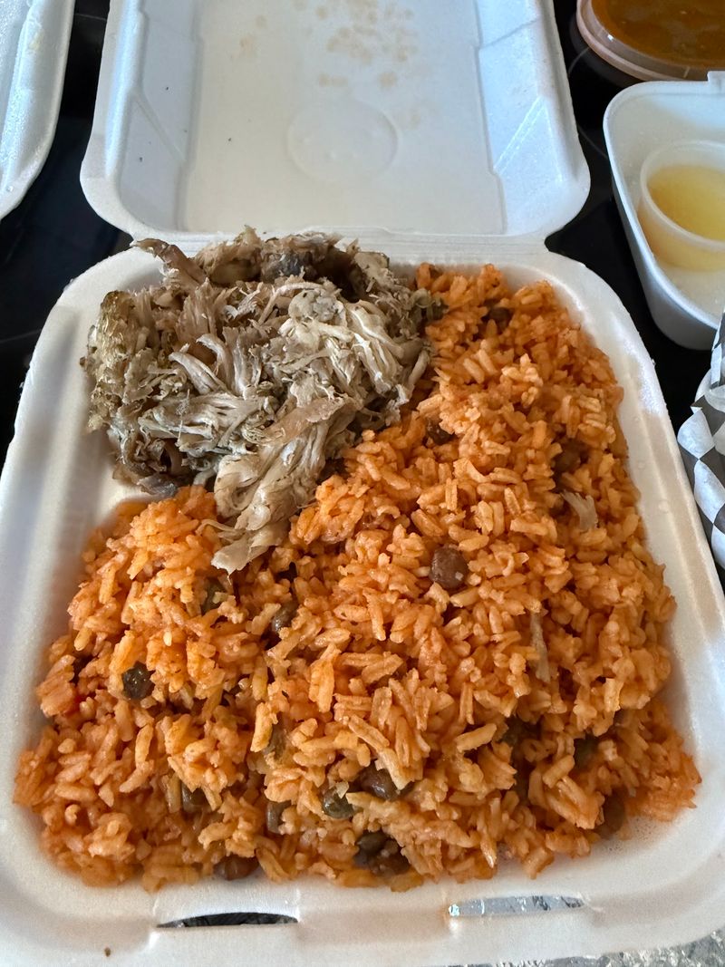 The Plato de Pernil Everyone Orders