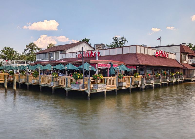 Mike’s Crab House